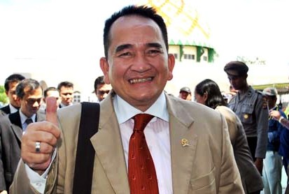 Ruhut Desak Kader Demokrat yang Disebut Nazaruddin Segera Mundur